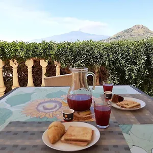 https://le-nuove-porte-di-taormina.taorminaitalyhotels.com
